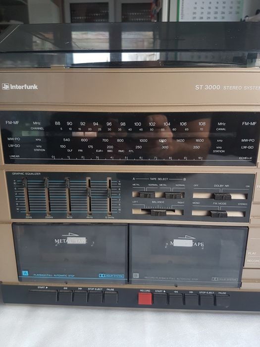 Wieża ITT PRL  3w1 gramofon radio magnetofon sprawny