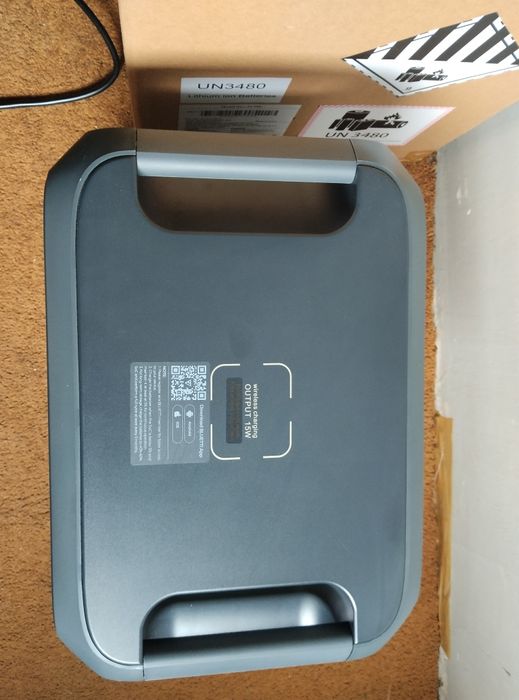 зарядна станція Bluetti AC180