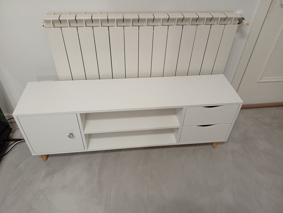 Móvel tv em branco
