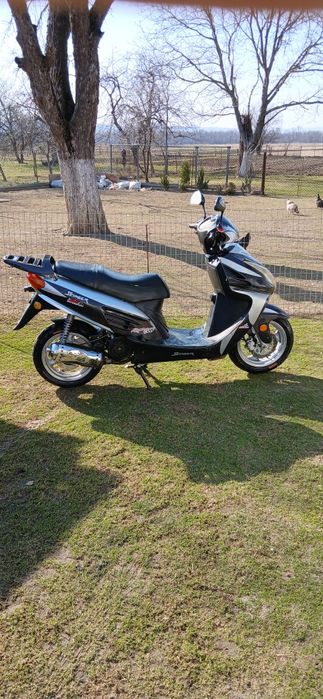 Продам Stinger Kinroad xt150t-8b