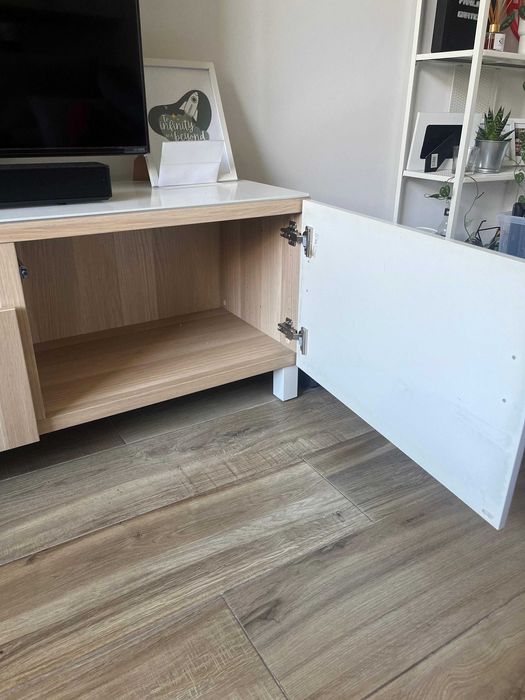Movel de TV c/ tampo em vidro