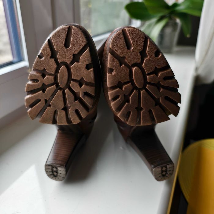 Kozaki skórzane Lasocki - rozmiar 36 , brązowe, jak nowe