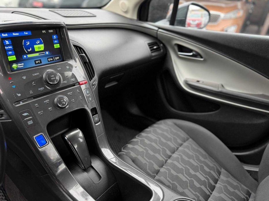 Chevrolet Volt 2014 плагін,гібрид
