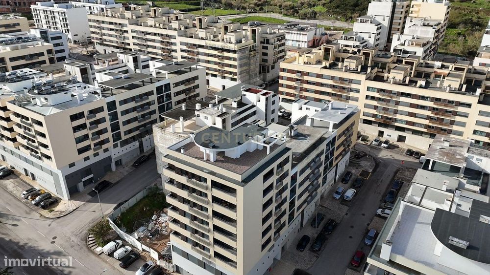 Brand-new T3 apartment, 117 m², Santo António dos Cavaleiros