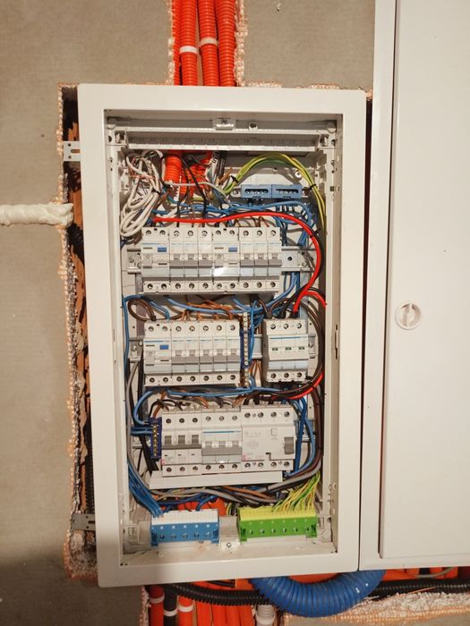Zestaw monitoring marki Internec,hikvision,dahau,keeyo