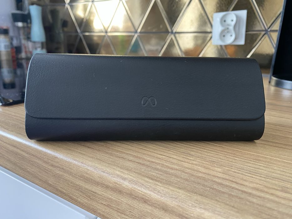 Etui ładujące do okularów Meta Ray Ban Display