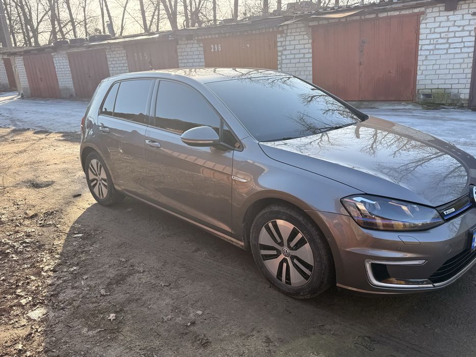 Продам Volkswagen e Golf