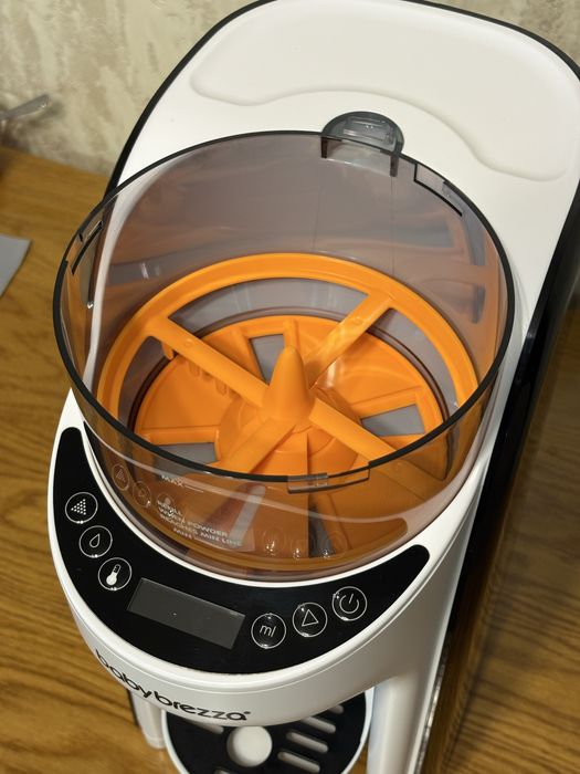 Машина для приготування суміші Baby Brezza