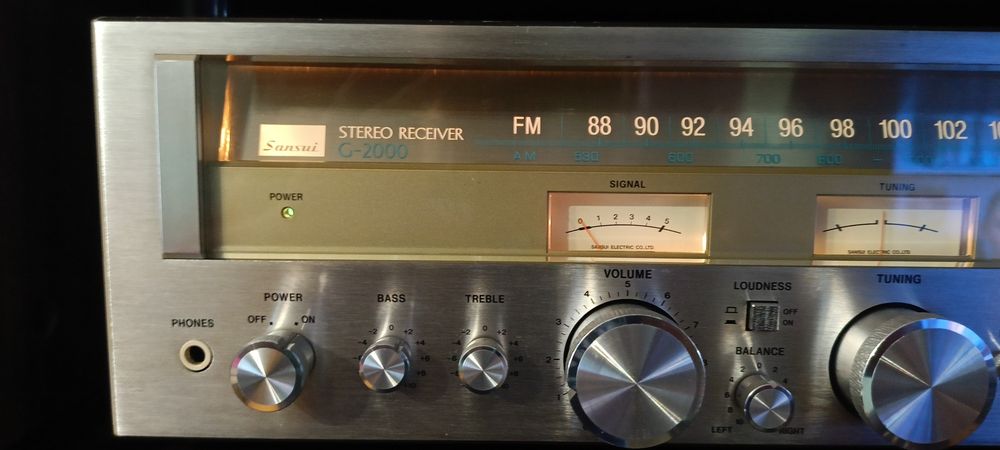 Sansui G 2000 amplituner.