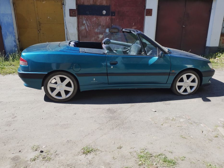 Peugeot 306