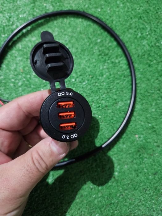 Porta usb mota prova agua