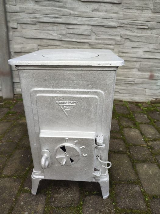 Piecyk żeliwny szamotowy