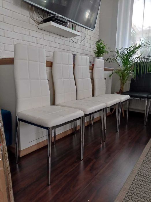 LIKWIDACJA MODELU - krzesła ekoskóra na chromowanych nogach NOWE