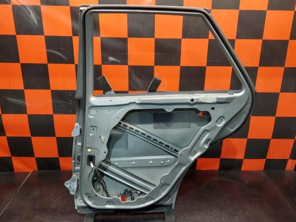 Porta trás direita MERCEDES-BENZ Classe M (W164)