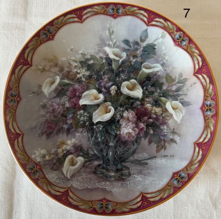 Вінтаж: колекція тарілок від Lena Liu