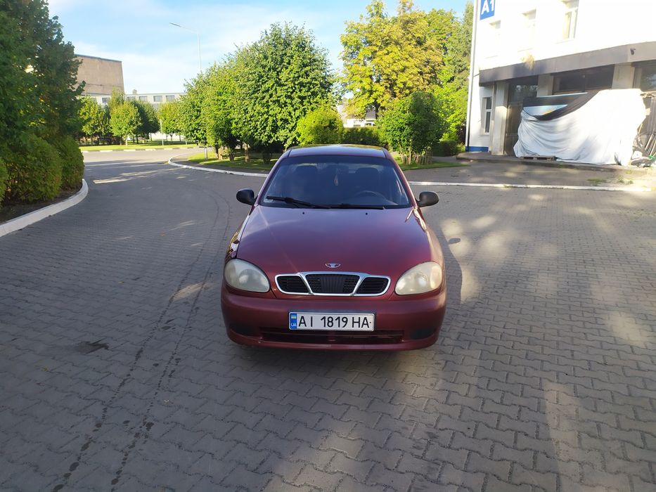 Продам авто сенс 2002року