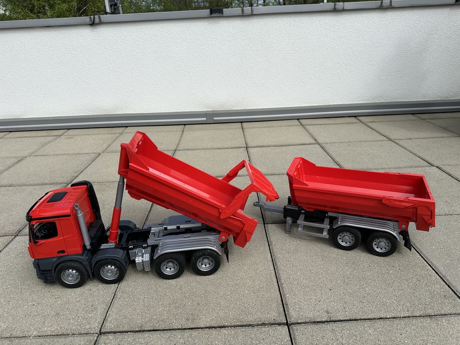 Bruder Mercedes Arocs wywrotka + przyczepa