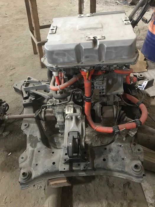 чверть права задня Ніссан Ліф 2018