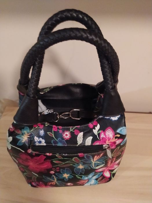 Torebka damska do ręki