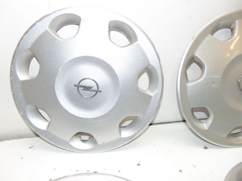 Opel corsa C e outros tampões de jantes