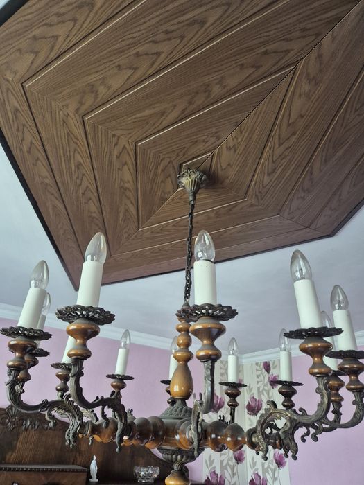 Sprzedam 2  Żyrandole 12 ramienn plus kinkiety e