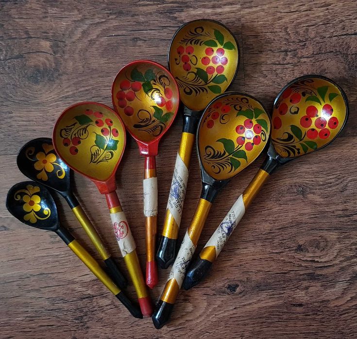 Łyżki drewniane ręcznie malowane, 7 sztuk