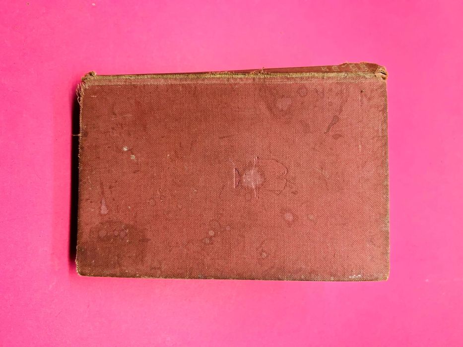 Oliver Twist — Charles Dickens