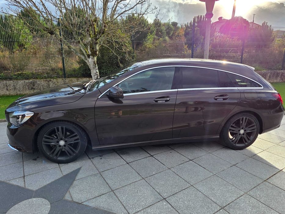 Mercedes Benz CLA 200