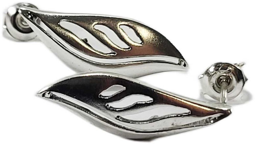 SD026 SREBRO 925 Eleganckie kolczyki sztyfty z motywem listka