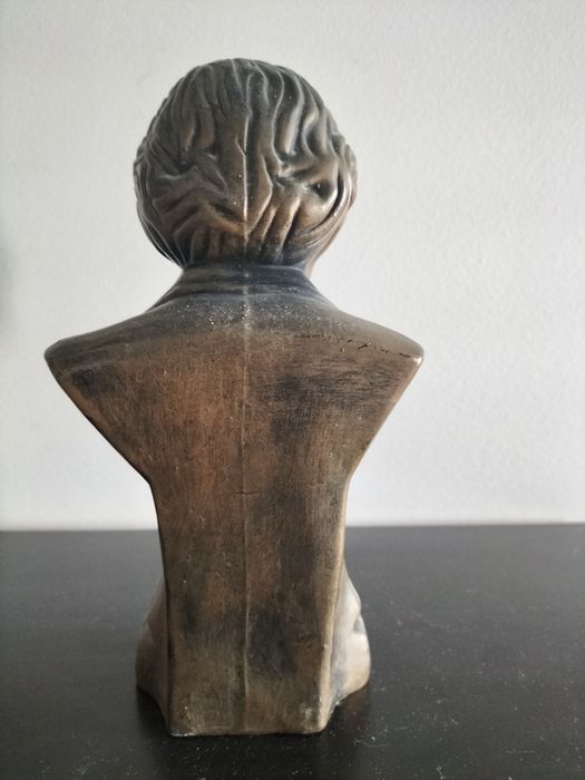 Busto Camilo Castelo Branco