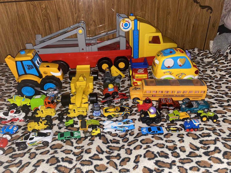 Отдам детские игрушки