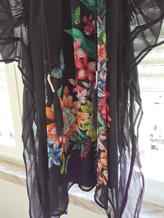 Vestido preto estampado
