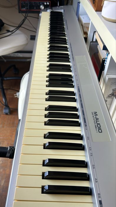 Teclado Controlador midi 88 teclas da M-Audio Keystation 88es mk1 USADO