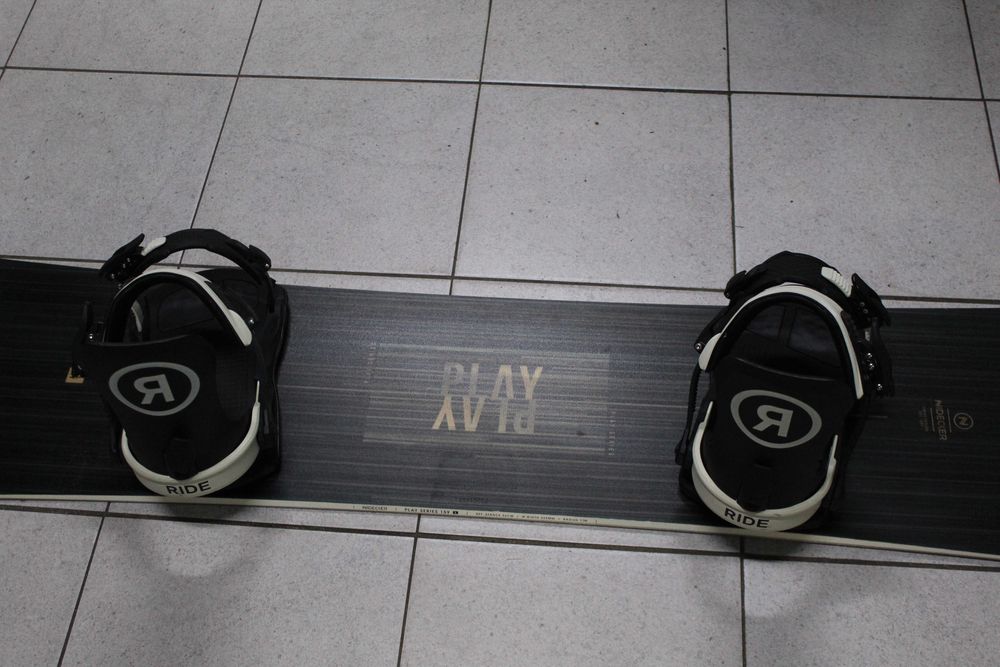 Deska Snowboard NIDECKER PLAY 159 cm + Wiązania RIDE C-9 (r. 2023/2024
