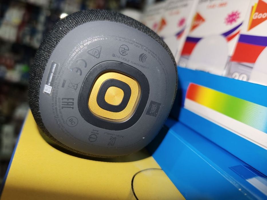 Колонка JBL Link portable