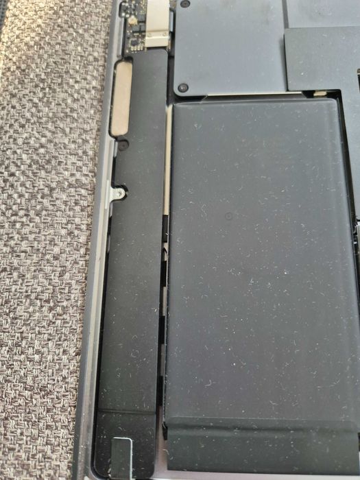 MacBook Air M1, 2020, modelo A2337 bateria original sem anomalia