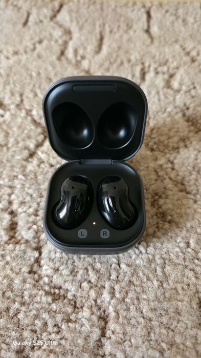 Без проводные Samsung Buts live оригинал