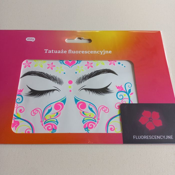 Tatuaże fluorescencyjne, neonowe, makijaż