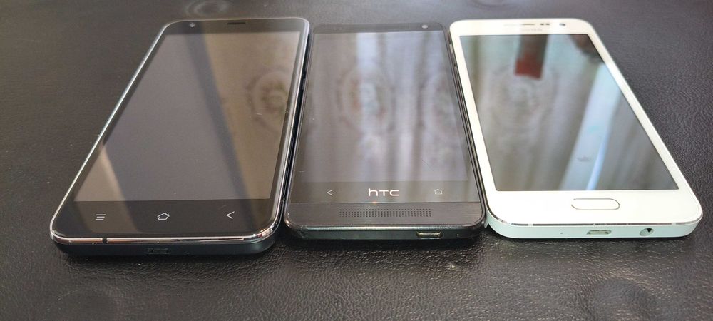 Лот з Мобільних Телефонів   /Blackview/HTC/Samsung