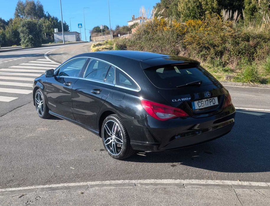 Mercedes-Benz CLA 180d  | Jantes AMG | Histórico  completo na Mercedes