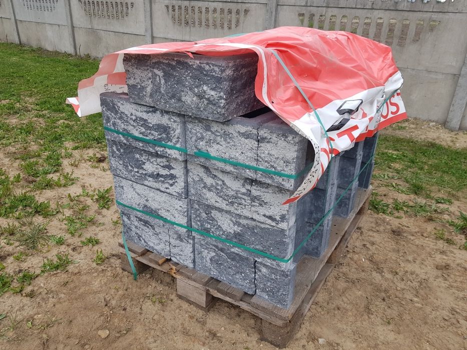 Pustak słupkowy łupany Kost-Bet Muro A6 Marago 38x38x16 S38