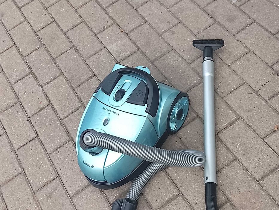 Mocny odkurzacz workowy, używany  .MANTA - 1800W Polecam!