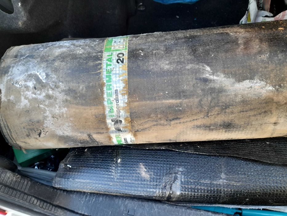 Rolos de tela de aluminio e alcatrao