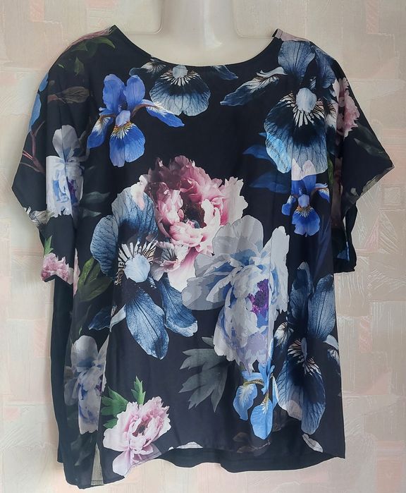 Футболки большого размера.