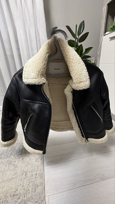 Дитяча дубленка Bershka