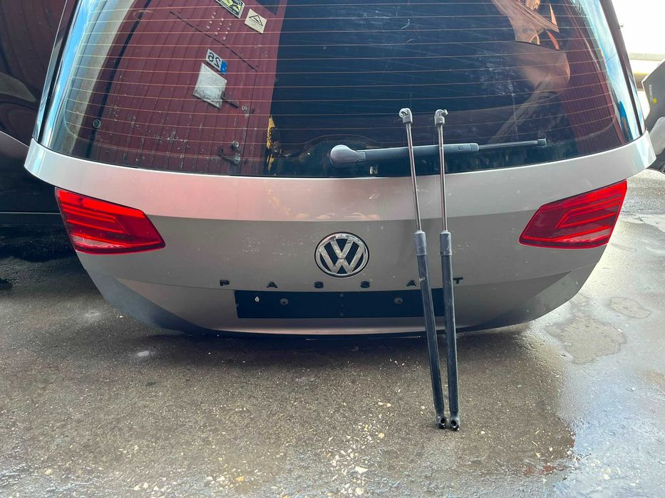 Vw Passat B8 Variant - Traseira Completa Mala Para Choques Reforço