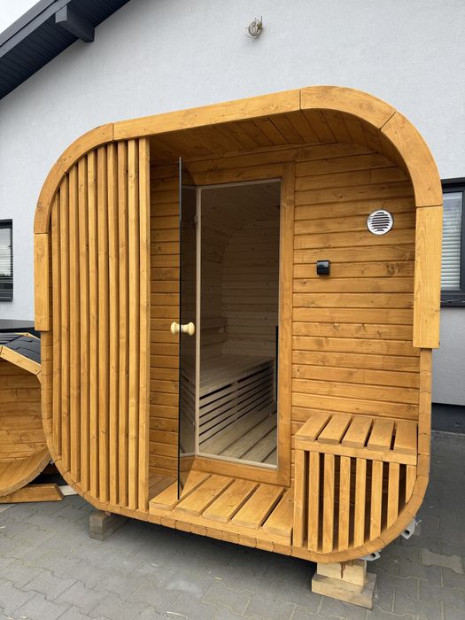 Sauna Quadro Linea ogrodowa do samodzielnego montażu 200x240 cm z przedsionkiem