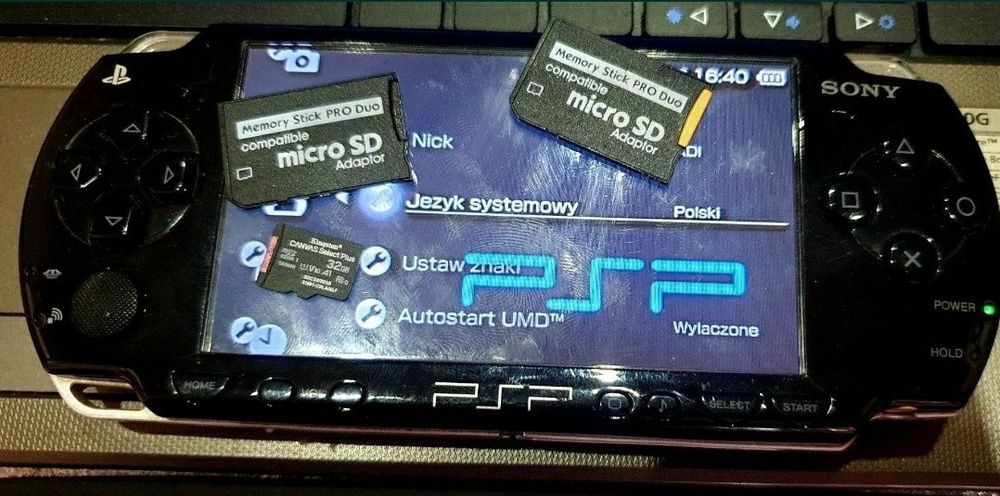 Karta pamięci do konsoli Sony PSP z dużą ilością gier w tym minecraft