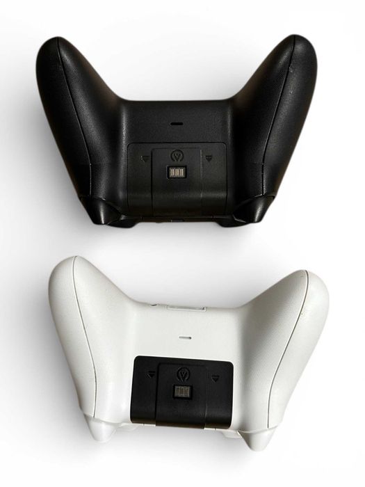 Konsola Xbox Series X 1TB + 2 Pady *GWARANCJA*