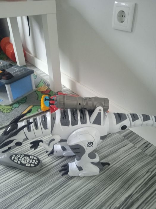 Robot Dinossauro com comando a bateria